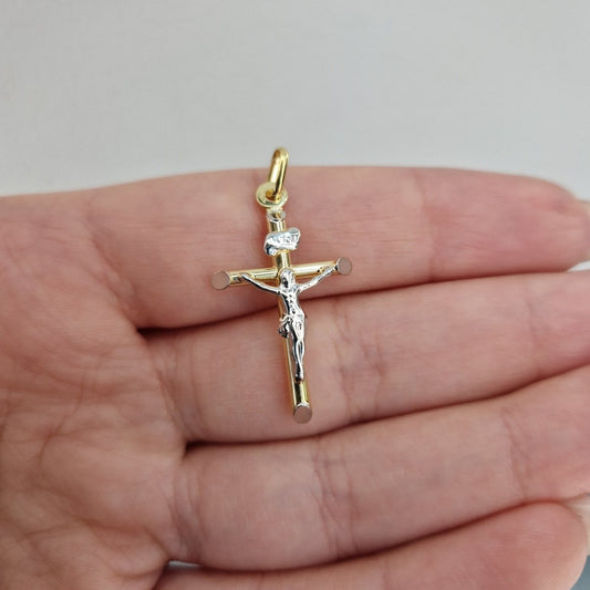 Tvåfärgat 18k guldkors med Jesus (liten)